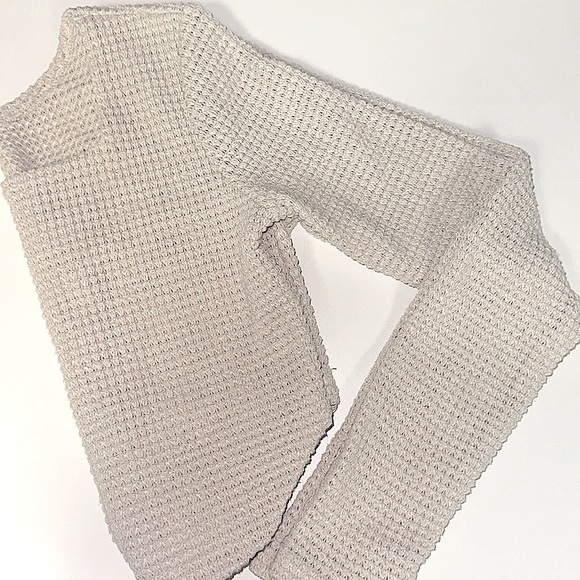 Crop Top - Picture 2 of 2